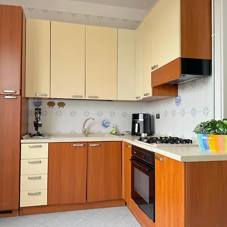 Amare Fronte Mare - Lungomare Apartment *